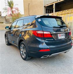 Hyundai Grand Santa Fe